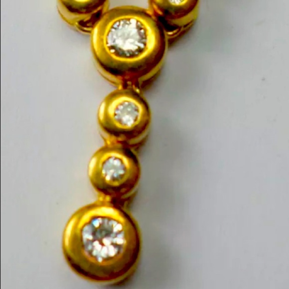 Not selling just to find matching earrings